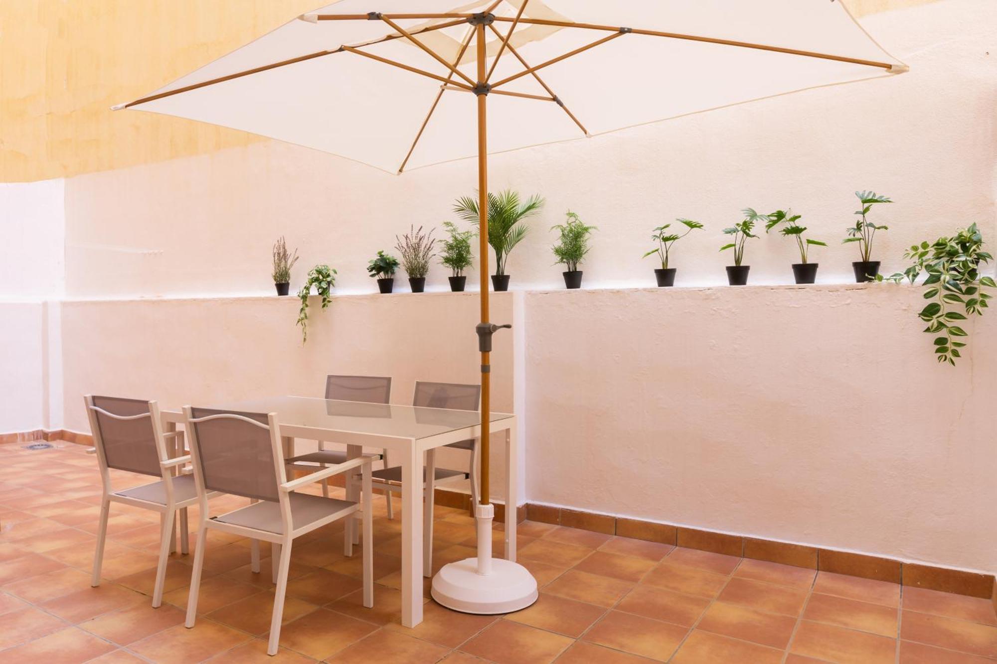 Charming Apartment Malagas Moon Buitenkant foto